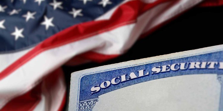 social security forecasts increase 2025